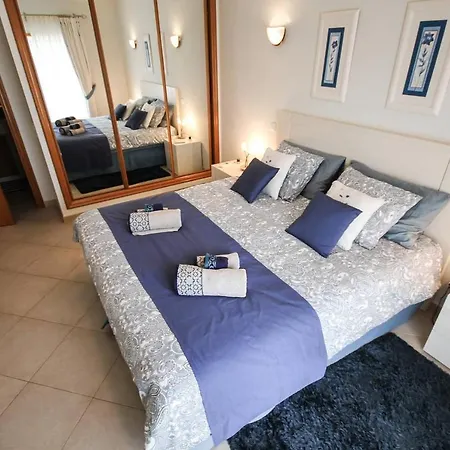 Casa Amendoeira Apartment *
